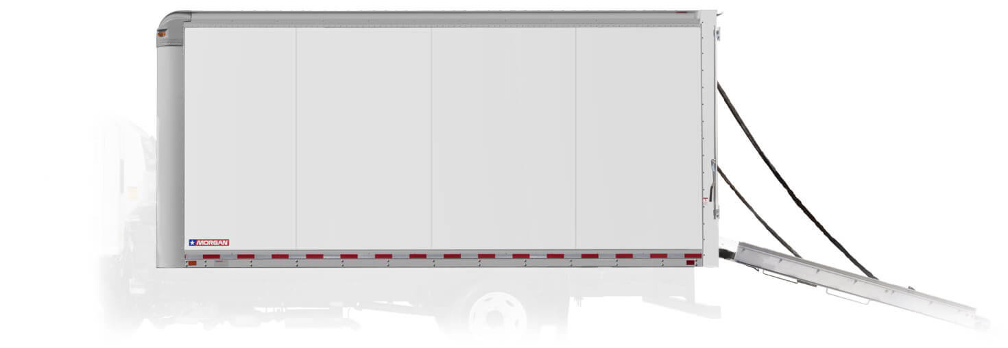 Construction des parois en morganplate du Fourgons Multi-Usages de Morgan