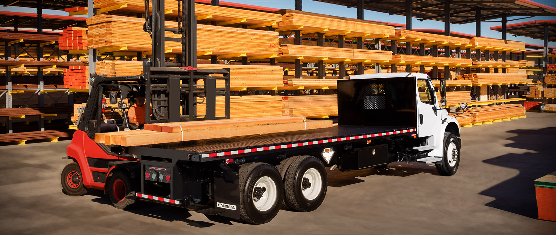 Platform/Dump MHP loading at a lumber yard